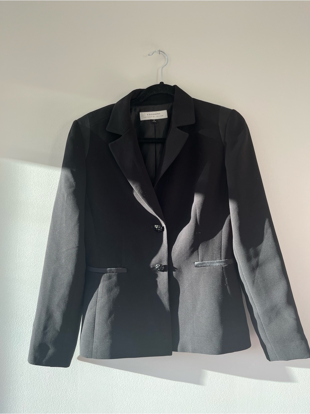Tahari Arthur S. Levine Black Blazer - Satin Trim & Jewel Buttons - Sz 4